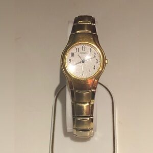 Seiko vintage gold tone watch